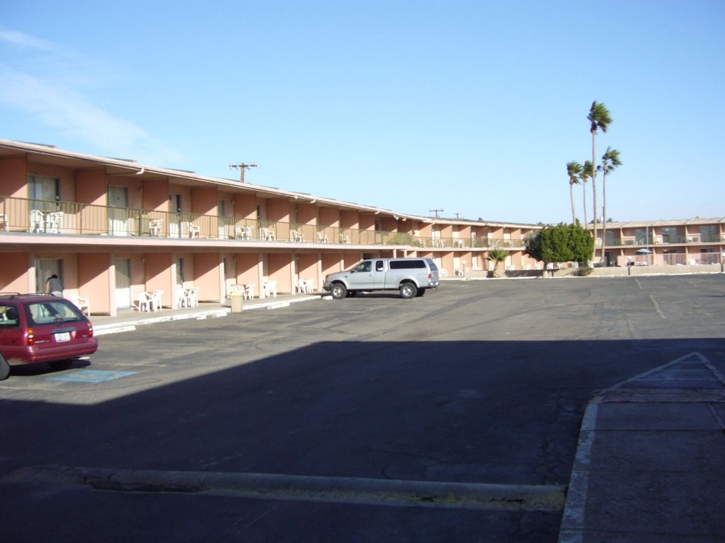 Royal Motor Inn Yuma Exterior photo